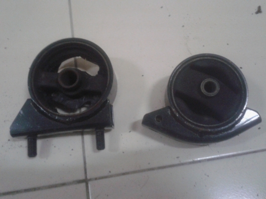 ขายลูกยางแทนเครื่องฮุนไดแอ๊กเซสใหม่ๆ