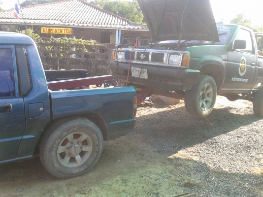 รับออกแบบ-ต่อรถยกลากจูง