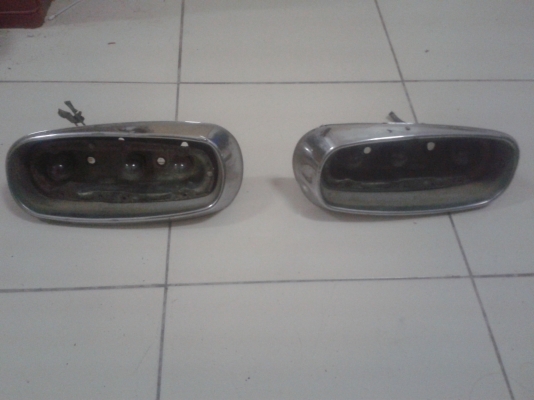 ขายไฟท้ายมาสด้าแฟมิเลีย