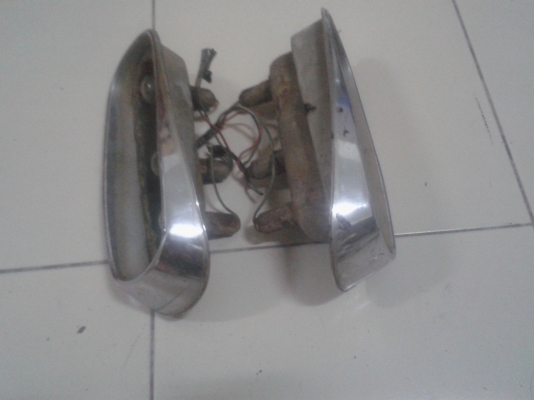 ขายไฟท้ายมาสด้าแฟมิเลีย