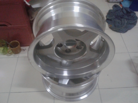 ขายล้อแม็กขอบ15"ของใหม่ราคาถูก