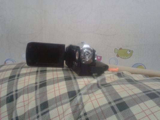 ขายกล้องถ่ายรูปพร้อมวีดีโอและบันทึกเสียง