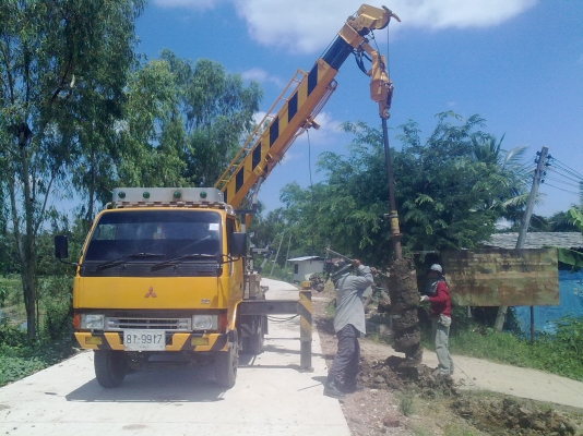 รับจ้าง รถขุดเจาะเสารั่ว,ไฟฟ้า,เข็ม