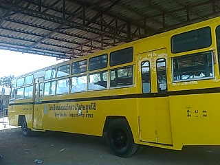 ขายรถบัสพัดลม 2 คัน 1.HINO เครื่อง HO7C 185 แรงม้า 42 ที่นั่ง คัสซี BX340-40319 ยาว 10.50 เมตร 2.HINO เครื่อง EH700 168 แรงม้า 42 ที่นั่ง คัสซี BX340-40327 ยาว 10.50 เมตร ราคาคันละ 350000กับ300000