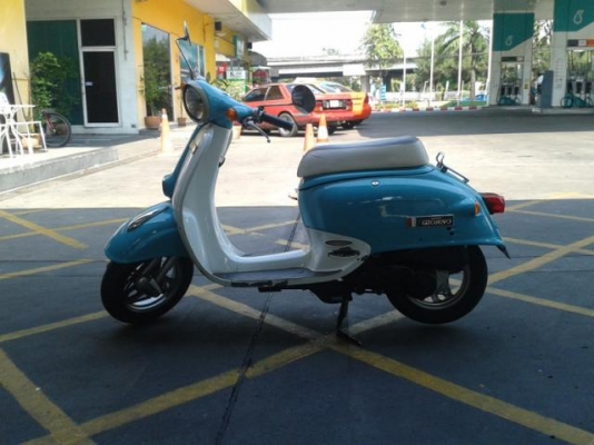 ขาย สกูตเตอร์ honda Giorno 2 คัน 4เกียร์(โซ่) กับ ออโต้