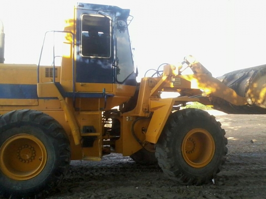 รถตักล้อยาง KOMATSU  WA250   สภาพสวยมาก