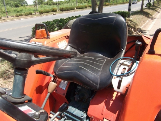 ขายรถไถ KUBOTA ข้างขาว L2002DT-M พร้อมชุดตีดิน