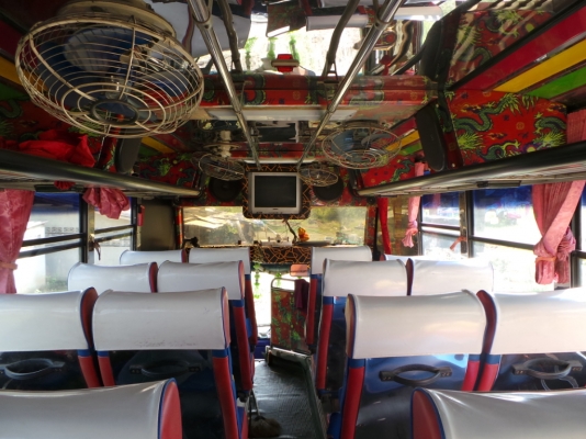 ขายรถบัสพัดลมชั้นครึ่งเครื่องกลาง (ผ่อนวันละ 530 บาทค่ะ)