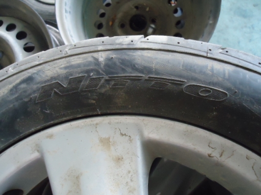 ขายล้อแม็กซ์พร้อมยาง NITTO 195/55R 15 ของรถโตโยต้า วีออส (TOYOTA VIOS) สภาพดีทุกล้อ ราคาถูกๆ เพียง 3,500.-เชียงใหม่ครับ ขายล้อแม็กซ์พร้อมยาง NITTO 195/55R 15 ของรถโตโยต้า วีออส (TOYOTA VIOS) สภาพดีทุกล้อ ราคาถูกๆ เพียง 3,500.-เชียงใหม่ครับ