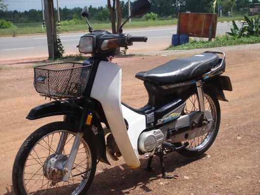 ขายฮอนด้าดรีม คุรุสภา สีดำ สภาพสวยพร้อมใช้งาน (ทะเบียนพร้อมชุดโอน ) ขายฮอนด้าดรีม คุรุสภา สีดำ สภาพสวยพร้อมใช้งาน (ทะเบียนพร้อมชุดโอน )