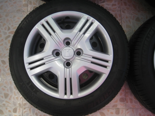 ขายกะทะล้อ honda city ขอบ15+ฝาครอบ +ยางป้ายแดงปี13 (081-3747940)