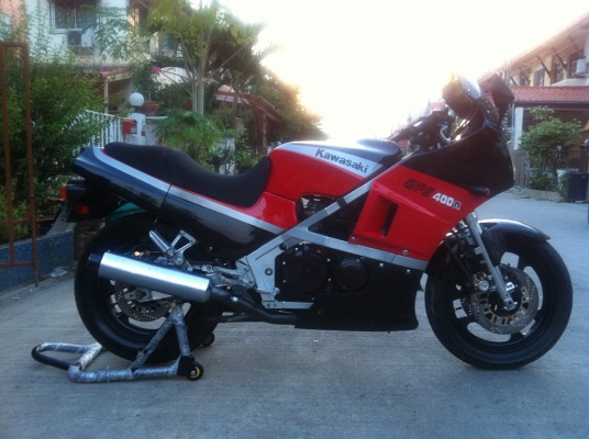 รถในตำนานKawasaki Ninja GPZ400R ทะเบียนแท้พร้อมโอน รถในตำนานKawasaki Ninja GPZ400R ทะเบียนแท้พร้อมโอน