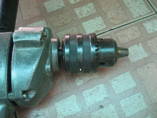 ขายด่วนสว่านรอบช้า Makita 5 หุน รุ่น 6216