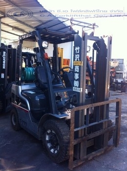 ขาย รถโฟล์คลิฟท์ NISSAN รุ่น EBT-P1F2