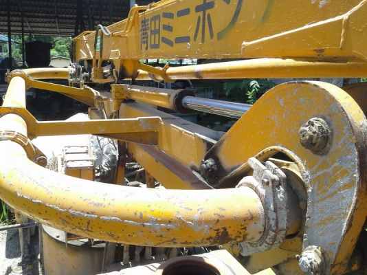 ปั๊มปูน สำหรับติดตั้งบนรถ 6 ล้อใหญ่ ปั๊มปูน สำหรับติดตั้งบนรถ 6 ล้อใหญ่