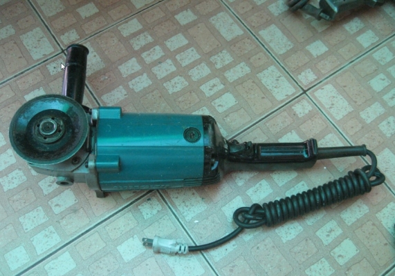 ขายด่วนหินเจีย 7" Makita 9607NB แท้แน่นอน 100\%