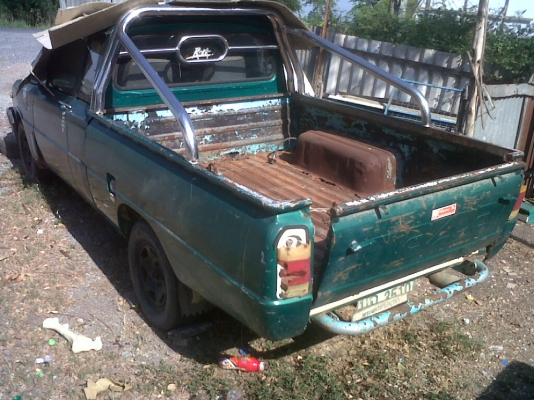 ขายมาสด้าแฟมิเลียเล็กๆ