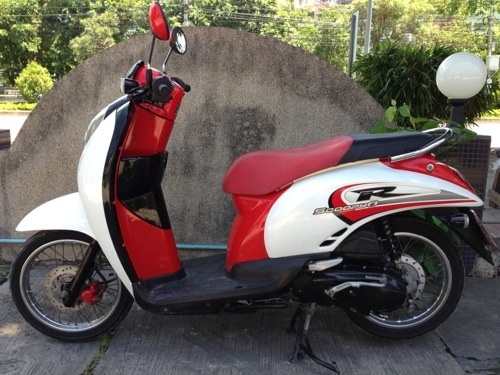 ขาย scoopy i