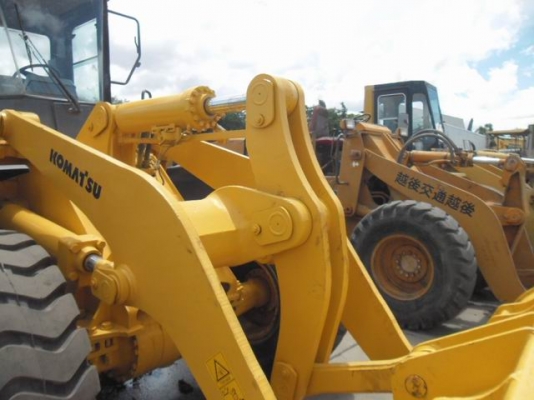 ขายรถ KOMATSU WA350-3E ปี 2001สภาพดี พร้อมใช้งาน