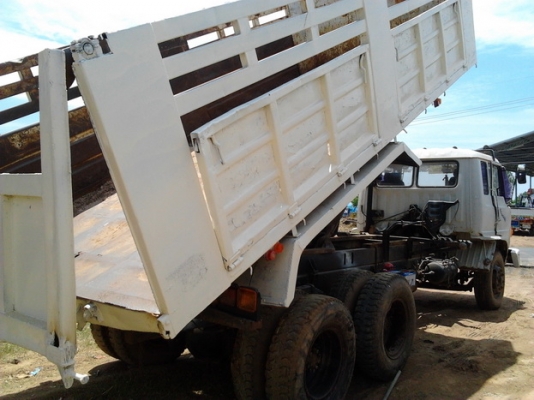 ขายตัด ลงบ่อ วิ่งลาน ทำเทเลอร์ 10ล้อ2เพลาดั๊มสภาพเดิมๆ HINO F-17 FM177 ปี33 เครื่องเดิมEH700 168HP แห้งดีไม่เยิ้ม แรงดีไม่มีหลวม เกียร์เดิม สโลวพร้อม มีD-L ช่วงล่างแน่น คัสซีสวยเดิมไม่เคยทำสี ยางดี10เส้น กระบะดั๊มเหล็กKAC สภาพดี หัวบาง ภายในครบ มีผุนิดๆกั
