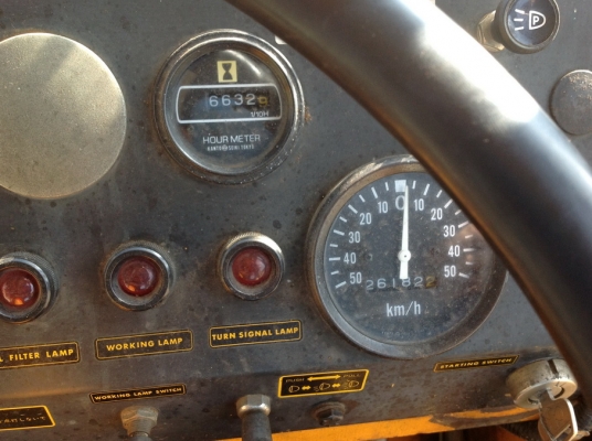 รถตักล้อยาง Komatsu 515 เก่าญี่ปุ่น ขนาดบุ้งกี๋เสริมแล้ว 1.5Q ต้องการไฟแนนซ์โทรมาคุยได้ รถตักล้อยาง Komatsu 515 เก่าญี่ปุ่น ขนาดบุ้งกี๋เสริมแล้ว 1.5Q ต้องการไฟแนนซ์โทรมาคุยได้