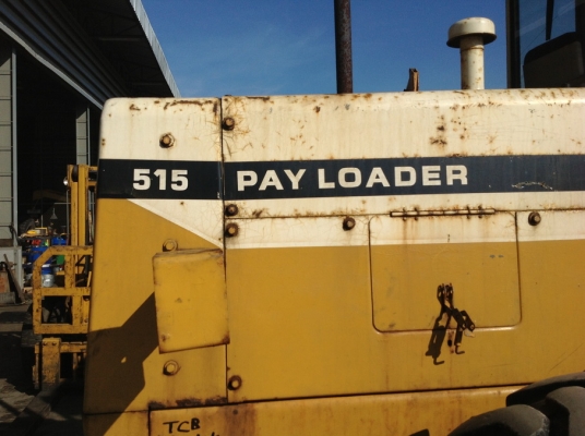 รถตักล้อยาง Komatsu 515 เก่าญี่ปุ่น ขนาดบุ้งกี๋เสริมแล้ว 1.5Q ต้องการไฟแนนซ์โทรมาคุยได้ รถตักล้อยาง Komatsu 515 เก่าญี่ปุ่น ขนาดบุ้งกี๋เสริมแล้ว 1.5Q ต้องการไฟแนนซ์โทรมาคุยได้