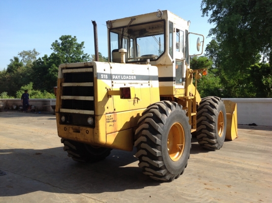 รถตักล้อยาง Komatsu 515 เก่าญี่ปุ่น ขนาดบุ้งกี๋เสริมแล้ว 1.5Q ต้องการไฟแนนซ์โทรมาคุยได้ รถตักล้อยาง Komatsu 515 เก่าญี่ปุ่น ขนาดบุ้งกี๋เสริมแล้ว 1.5Q ต้องการไฟแนนซ์โทรมาคุยได้
