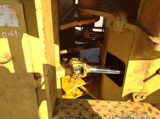 รถตักล้อยาง Komatsu 515 เก่าญี่ปุ่น ขนาดบุ้งกี๋เสริมแล้ว 1.5Q ต้องการไฟแนนซ์โทรมาคุยได้ รถตักล้อยาง Komatsu 515 เก่าญี่ปุ่น ขนาดบุ้งกี๋เสริมแล้ว 1.5Q ต้องการไฟแนนซ์โทรมาคุยได้