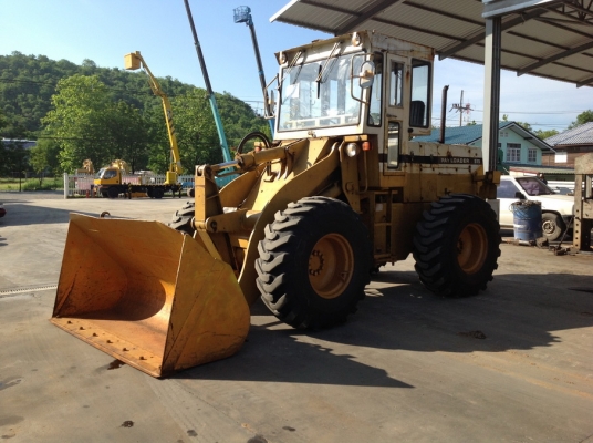 รถตักล้อยาง Komatsu 515 เก่าญี่ปุ่น ขนาดบุ้งกี๋เสริมแล้ว 1.5Q ต้องการไฟแนนซ์โทรมาคุยได้ รถตักล้อยาง Komatsu 515 เก่าญี่ปุ่น ขนาดบุ้งกี๋เสริมแล้ว 1.5Q ต้องการไฟแนนซ์โทรมาคุยได้