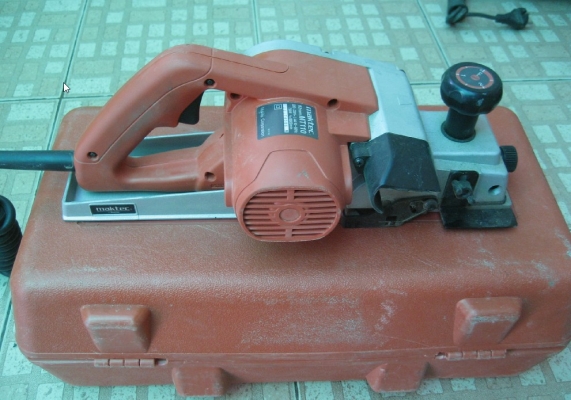 ขายด่วนกบไฟฟ้า maktec MT110 แท้แน่นอน 100\%คับ