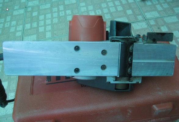 ขายด่วนกบไฟฟ้า maktec MT110 แท้แน่นอน 100\%คับ ขายด่วนกบไฟฟ้า maktec MT110 แท้แน่นอน 100\%คับ