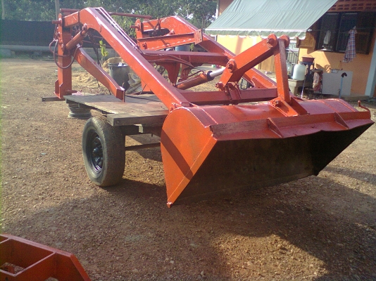 ขายชุดตักรถไถ  เดิมทีใช้อยู่กับรถไถ 42  แรงครับ