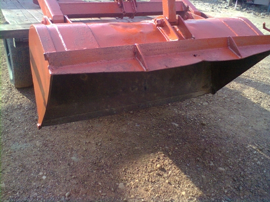 ขายชุดตักรถไถ  เดิมทีใช้อยู่กับรถไถ 42  แรงครับ