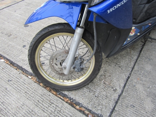 ยังไงก็ขาย clickปี49 เครื่องเดิมๆ ชุดโอนครบ ยังไงก็ขาย clickปี49 เครื่องเดิมๆ ชุดโอนครบ