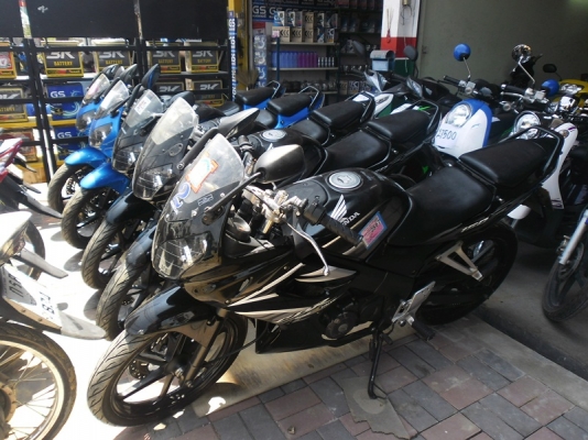 เหมาๆCBR150ปี51-53ราคาต่อรองกันใด้ลูกค้าจองแล้ว