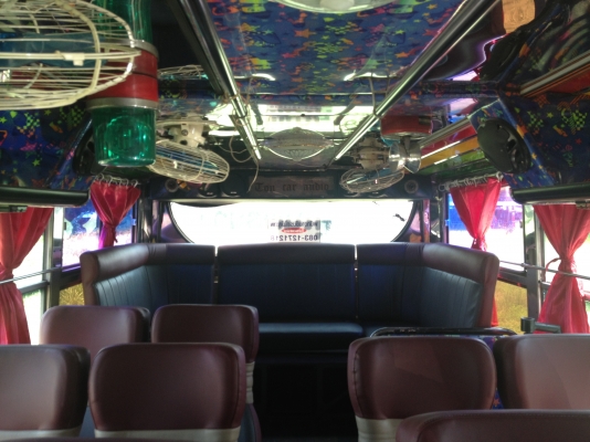 ขายรถบัสพัดลม 12 เมตรสภาพเยี่ยม ภายในใหม่กิ๊ก เบาะใหม่ ม่านใหม่ มีเข็มขัดนิรภัย แต่งไว้ดีแล้ว เอาไป ไม่ต้องแต่งอะไรวิ่งได้เลย