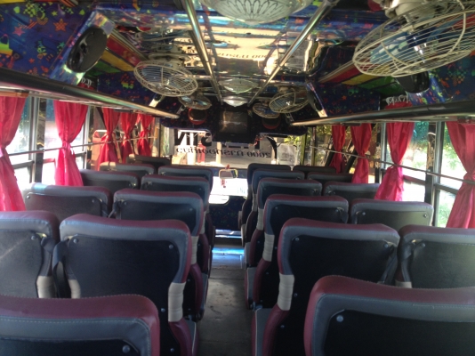 ขายรถบัสพัดลม 12 เมตรสภาพเยี่ยม ภายในใหม่กิ๊ก เบาะใหม่ ม่านใหม่ มีเข็มขัดนิรภัย แต่งไว้ดีแล้ว เอาไป ไม่ต้องแต่งอะไรวิ่งได้เลย