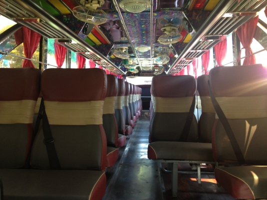 ขายรถบัสพัดลม 12 เมตรสภาพเยี่ยม ภายในใหม่กิ๊ก เบาะใหม่ ม่านใหม่ มีเข็มขัดนิรภัย แต่งไว้ดีแล้ว เอาไป ไม่ต้องแต่งอะไรวิ่งได้เลย