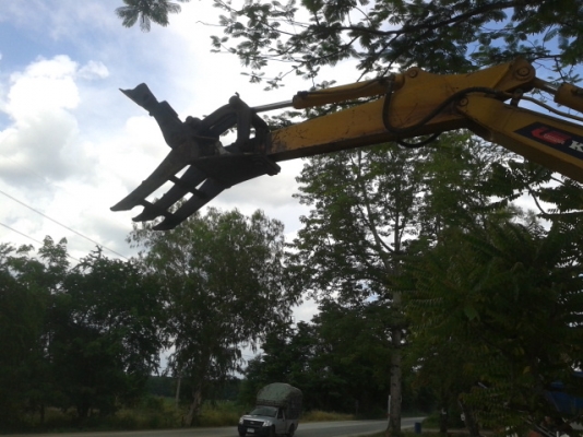 ขายรถขุด komatsu PC20-6 รุ่น6 เก่านอกไม่เคยใช้งานในไทย แถมปากคีบ