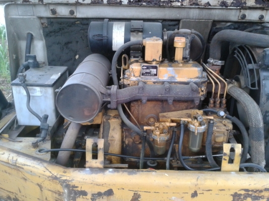 ขายรถขุด komatsu PC20-6 รุ่น6 เก่านอกไม่เคยใช้งานในไทย แถมปากคีบ