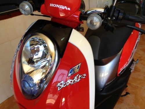 SCOOPY IลายACTTIVE BOY รถปี2012วิ่ง3xxxโล สภาพสวยมีเล่มพร้อมโอน
