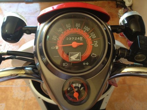 SCOOPY IลายACTTIVE BOY รถปี2012วิ่ง3xxxโล สภาพสวยมีเล่มพร้อมโอน