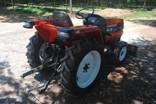 ขายรถไถ Kubota GL 26 (4WD) พร้อมดันหน้าและผานพรวน