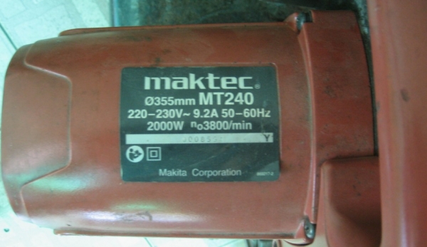 ขายด่วนไฟเบอร์ตัดเหล็ก maktec MT240 2000W 3800/min
