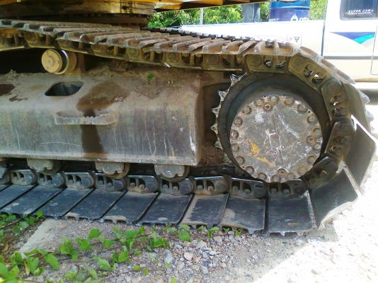 ขาย..รถขุด KOMATSU PC200-7 รถสวยแจ่ม แรงดี สภาพใหม่ทั้งคัน มีทะเบียนครบ ราคาต่อรองได้อีก..