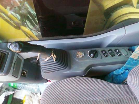 ขาย..รถขุด KOMATSU PC200-7 รถสวยแจ่ม แรงดี สภาพใหม่ทั้งคัน มีทะเบียนครบ ราคาต่อรองได้อีก..