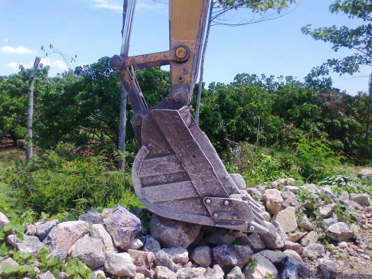 ขาย..รถขุด KOMATSU PC200-7 รถสวยแจ่ม แรงดี สภาพใหม่ทั้งคัน มีทะเบียนครบ ราคาต่อรองได้อีก..