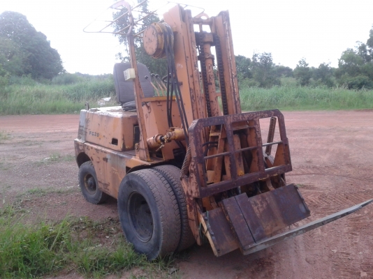 ขายรถยกขนาด 2ตันล้อคู่ งาเทได้ TOYOTA  เก่านอกไม่เคยใช้งานในไทย