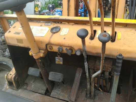 ขายรถยกขนาด 2ตันล้อคู่ งาเทได้ TOYOTA  เก่านอกไม่เคยใช้งานในไทย