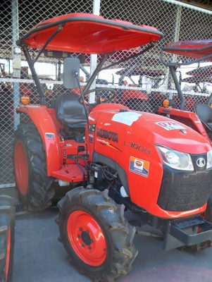KUBOTA MAX L3008
